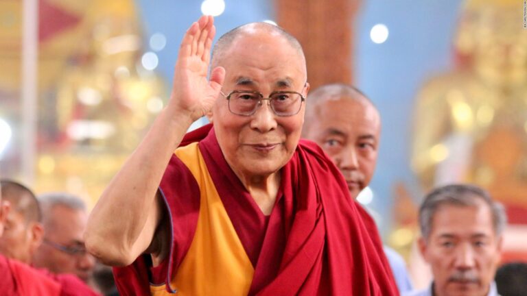 Jei abejojate dėl savo vertės, perskaitykite šiuos Dalai Lamos žodžius