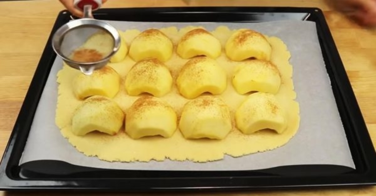 Ypatingas obuolių pyragas. Skanus ir labai gražus desertas