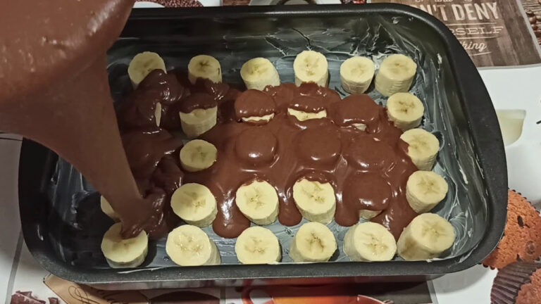 Puikus greitas bananų pyragas. Skaniausias greitai paruošiamas pyragas prie kavos!