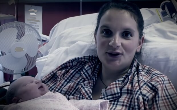 Supermama po 10 valandų gimdymo susilaukė 22-ojo kūdikio: ji 800 savo gyvenimo savaičių praleido būdama nėščia