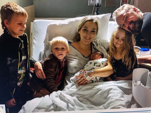 Jauna moteris mirė praėjus 5 dienoms po ketvirto vaiko gimimo
