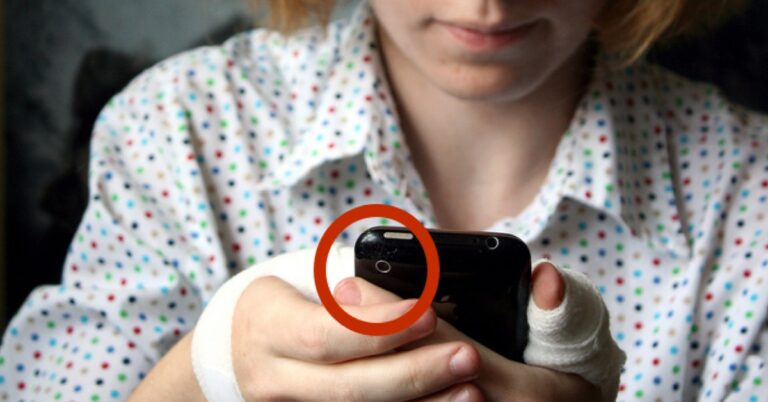 Mobilieji telefonai turi funkciją, kuri gali išgelbėti jūsų gyvybę. Mažai žmonių apie ją žino