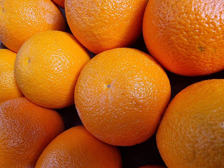 Kokių maisto produktų negalima vartoti tuščiu skrandžiu?