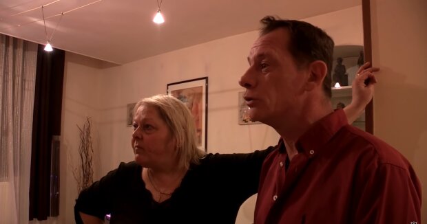 „Pavargau“: vyras apkarpė kaimynui priklausančio medžio lapiją