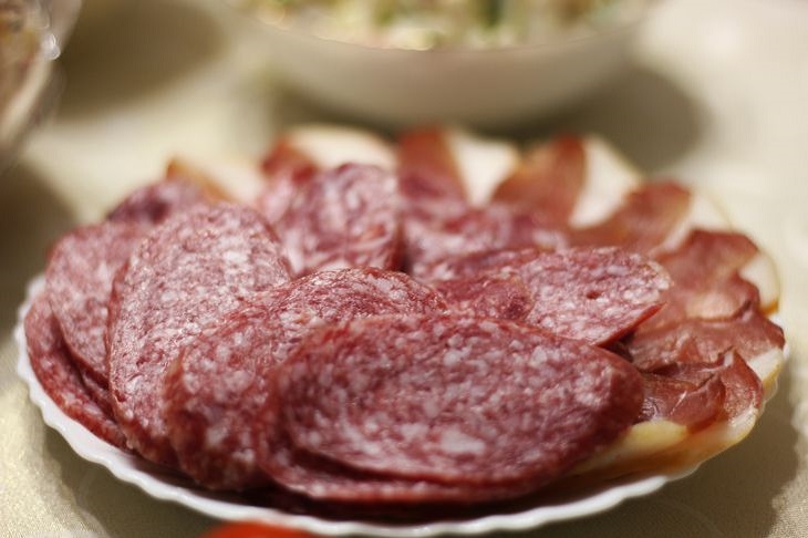 Kokių maisto produktų atsisakyti, kad atsikratytumėte kūno riebalų?