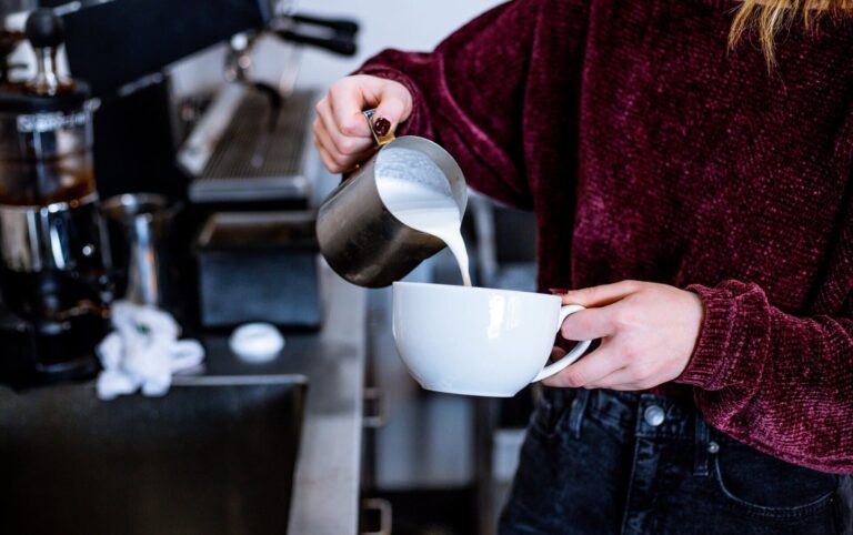 Įvardinti maisto produktai, kurie nedera su pienu: įsiminkite šią informaciją