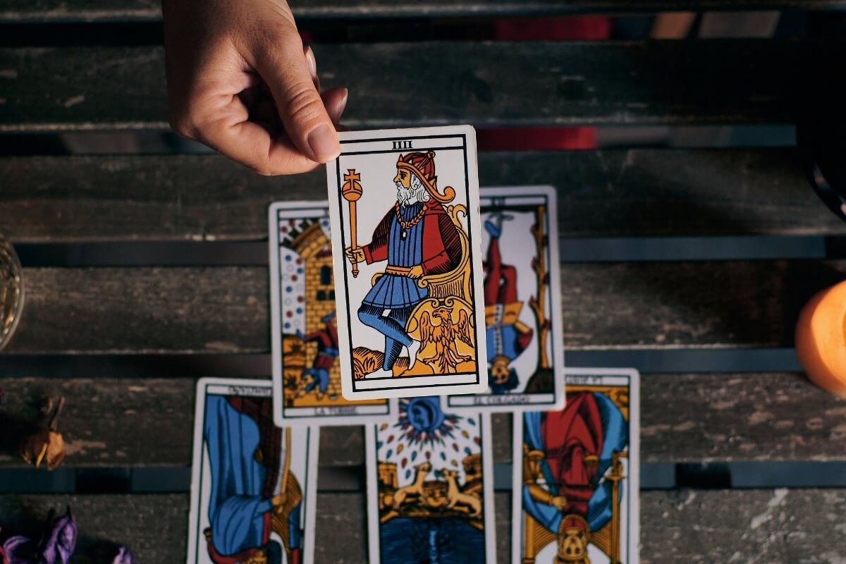 Taro prognozė sausio 20–26 d. kiekvienam Zodiako ženklui!