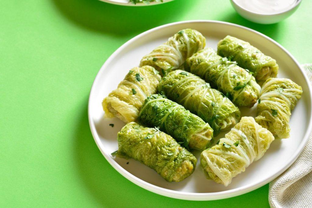 Vegetariški balandėliai su ryžiais ir grybais: receptas