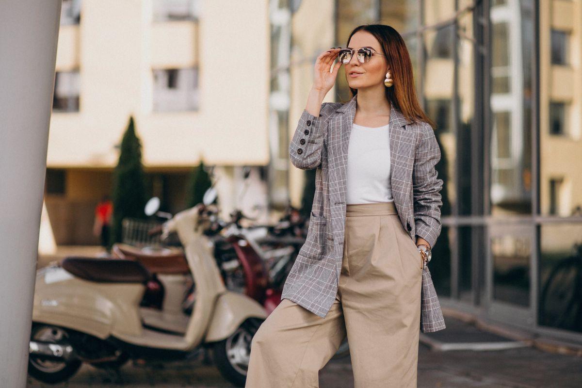 3 stiliaus priešai: ko niekada nedėvės pasiturinti moteris šią vasarą