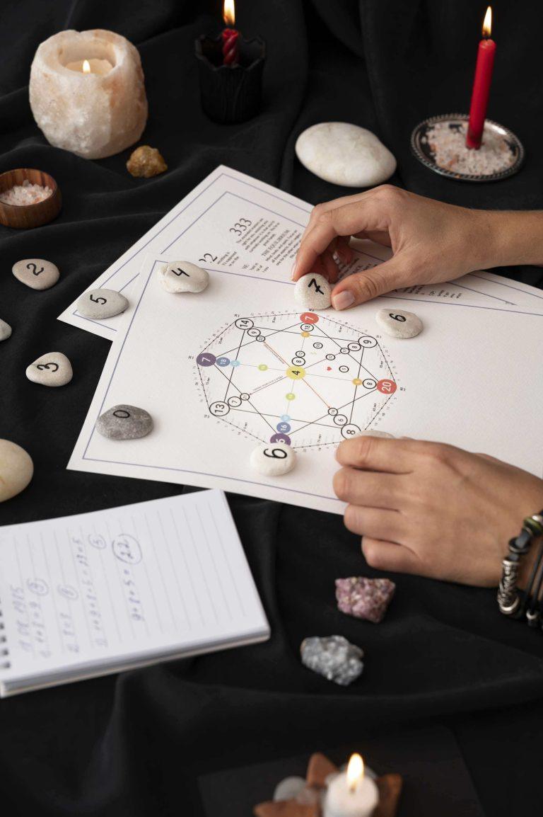 Šį užburiantį penktadienį, birželio 13-ąją, vienas zodiako ženklas spindi dangišku žavesiu, užburdamas kosmosą savo magiška charizma, tuo tarpu kiti semiasi stiprybės iš senovinių žvaigždžių, spinduliuodami savo atsparumą! 🌟
