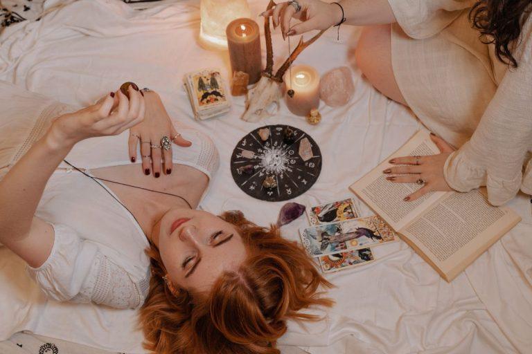 Atrask stipriąsias savybes pagal zodiako ženklą