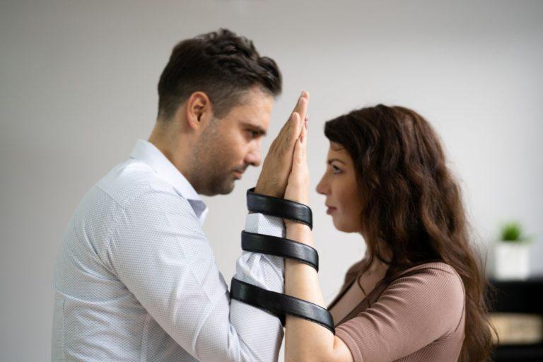 Zodiako ženklai, kurie neleidžia tavęs pamiršti: nepamirštami buvę partneriai