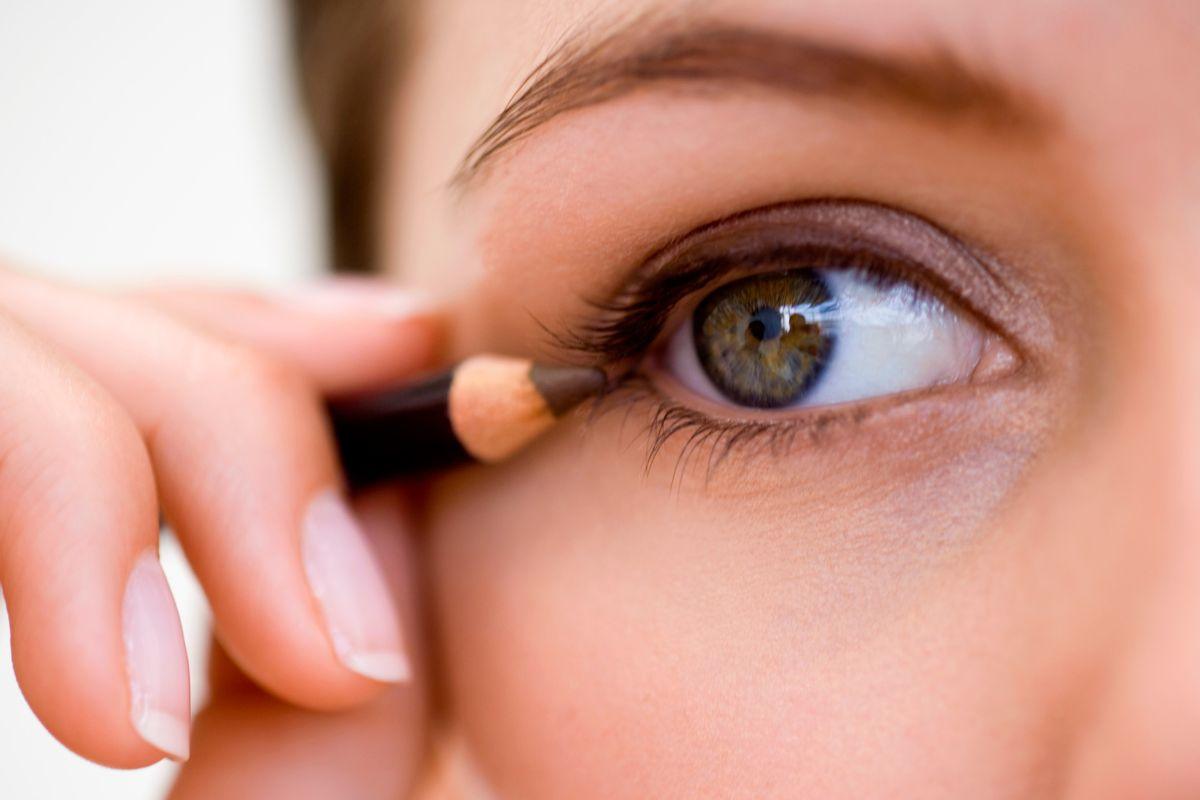 kaip užpildyti blakstienų liniją