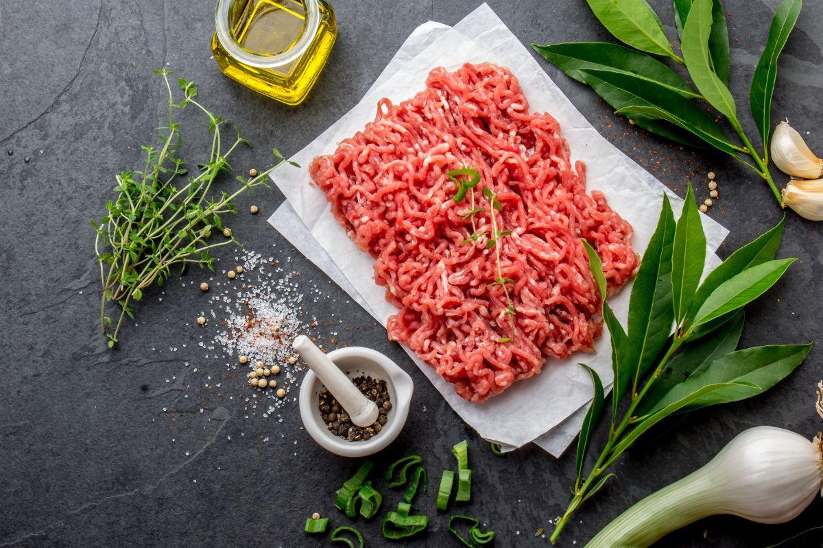 Kodėl svarbu sūdyti maltą mėsą?