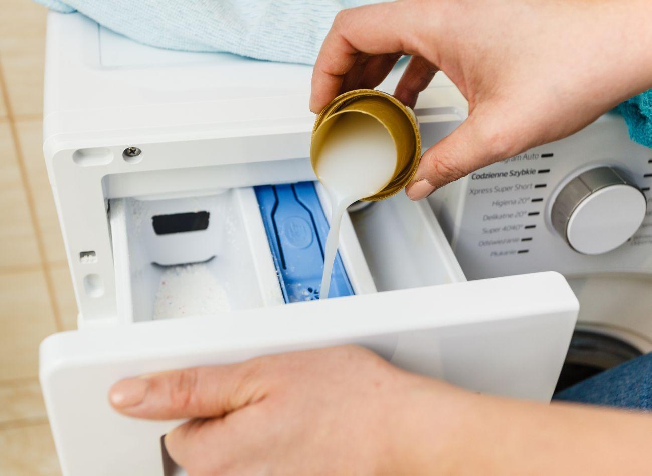 Rankšluosčiai ir minkštiklis