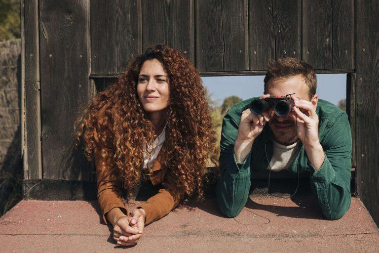 Savaitinės astronominės prognozės (2025-49 savaitė): Avinas ir Svarstyklės—Įsimylėjimo chaoso įveikimas ar kosminės harmonijos paieška?