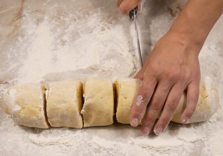 Tortas su obuoliais