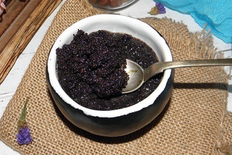Patiekalai su aguonomis