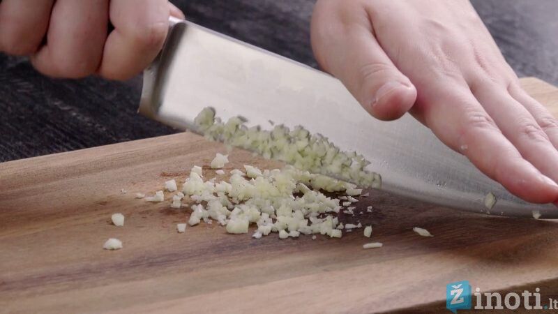 kaip taisyklingai pjaustyti daržoves