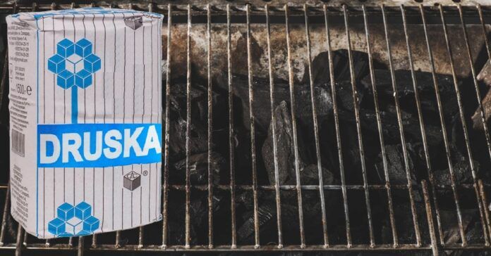 Kodėl žarijos neturi būti laistomos vandeniu ir kodėl jas reikia apibarstyti druska?