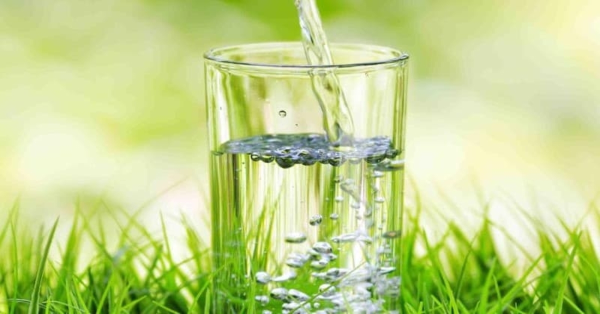 Vanduo grožiui ir jaunystei: kaip jį pasigaminti namuose?