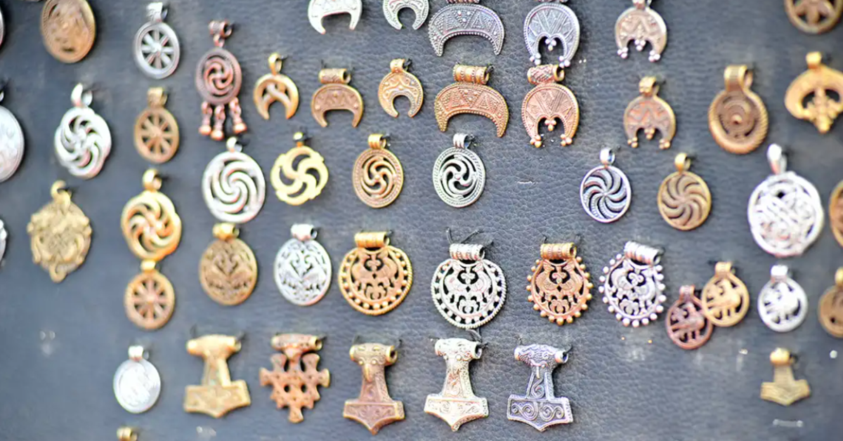 Kokių metalų amuletai saugos sveikatą 2021 metais?