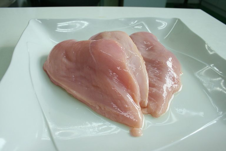 krūtinėlę