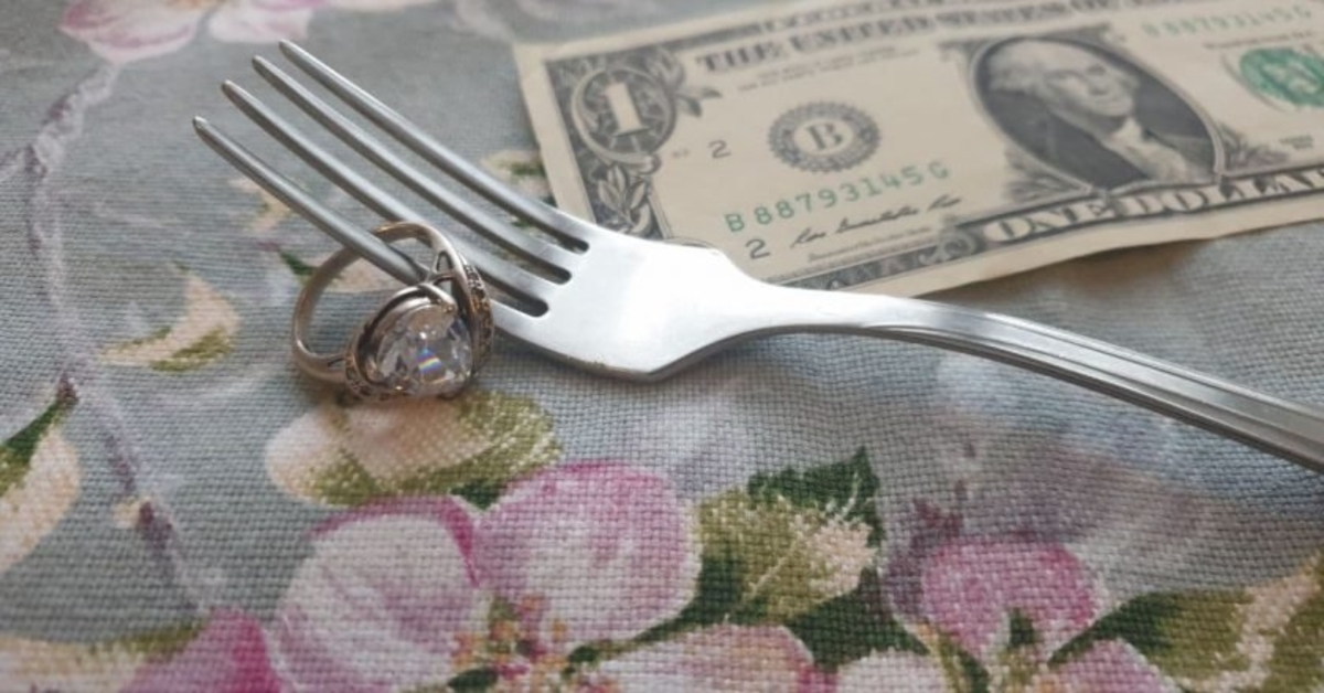 Šakutė ir prietarai. Sužinokite ką bendro turi šie du dalykai!