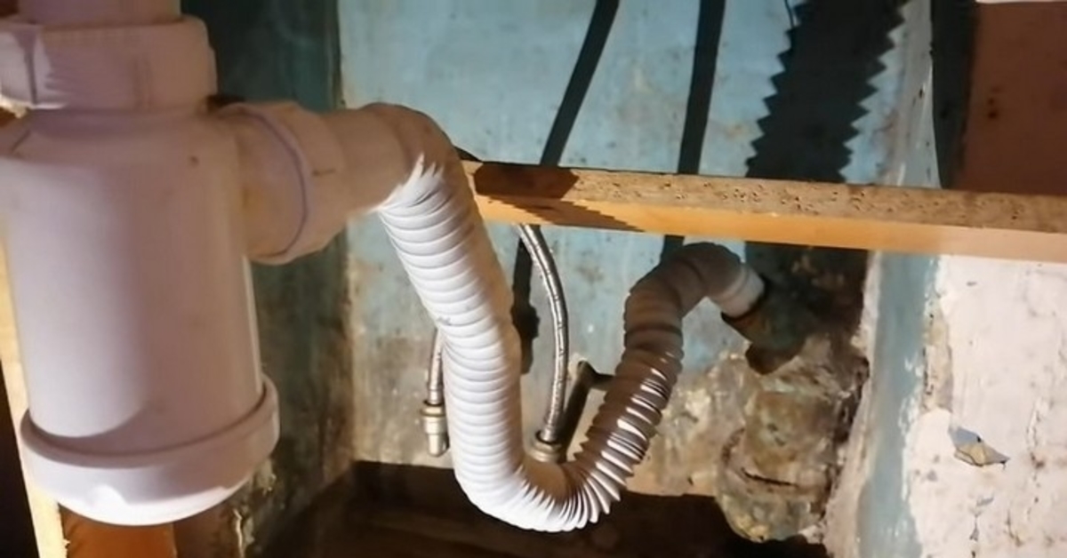 Išvalėte vamzdžius, bet kriauklė vis tiek užsikimšusi? Problemą galima išspręsti lengvai ir paprastai