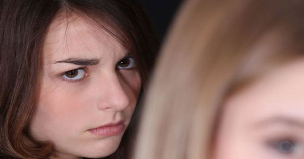 Kiekvieno Zodiako ženklo bruožai, kurie visus erzina