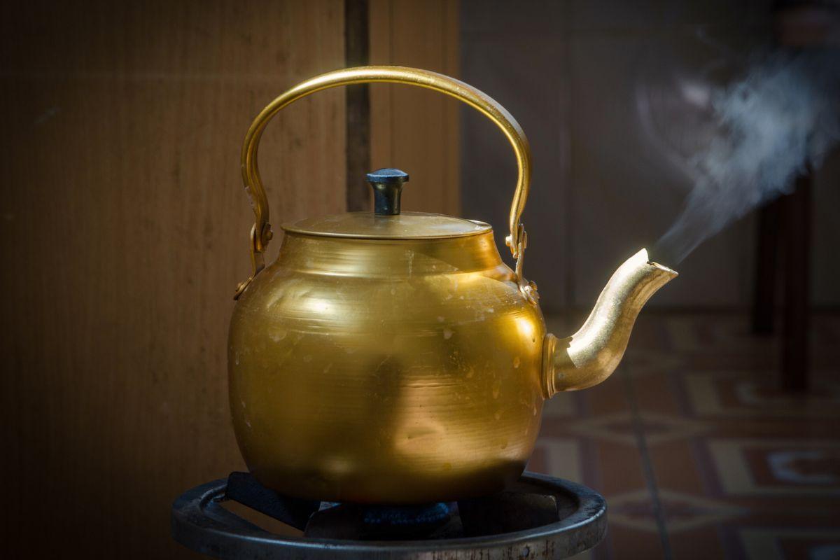 Kodėl vyresnio amžiaus žmonėms reikia vengti gazuotų gėrimų: pavojai sveikatai, apie kuriuos nutylima