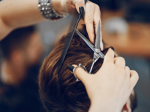 Mėnulio kalendorius plaukų kirpimui liepos mėnesį