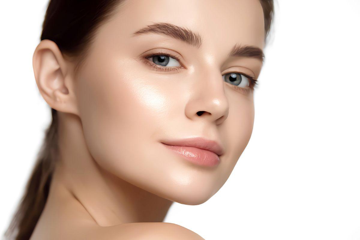 Produktai odai, kurie padeda pasiekti natūralų švytėjimą be kosmetikos