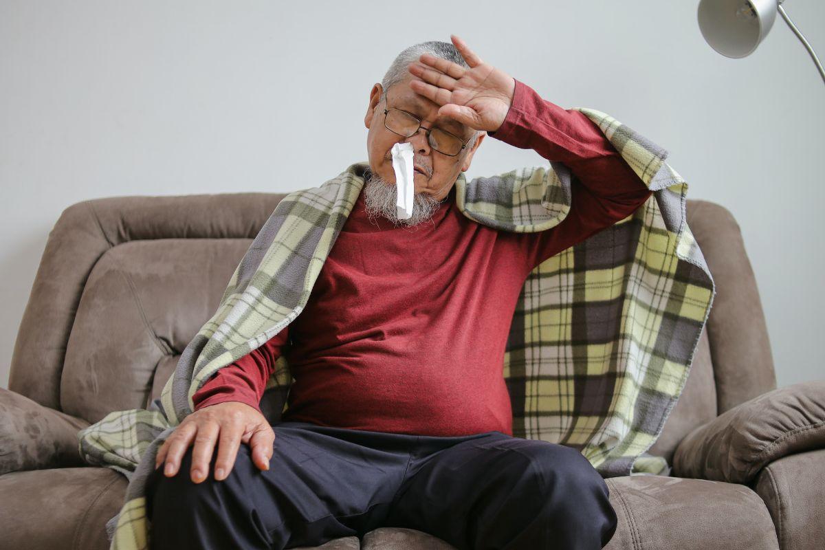 kodėl vyresnio amžiaus žmonės sunkiau serga gripu