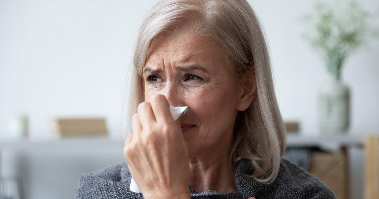 Manėte, kad tai paprastas peršalimas? Šie požymiai išduoda pavojingą sinusų uždegimą