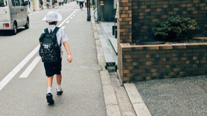 Kaip neapkrauti vaiko būreliais? Ženklai, kad metas pristabdyti ir ką daryti vietoje to